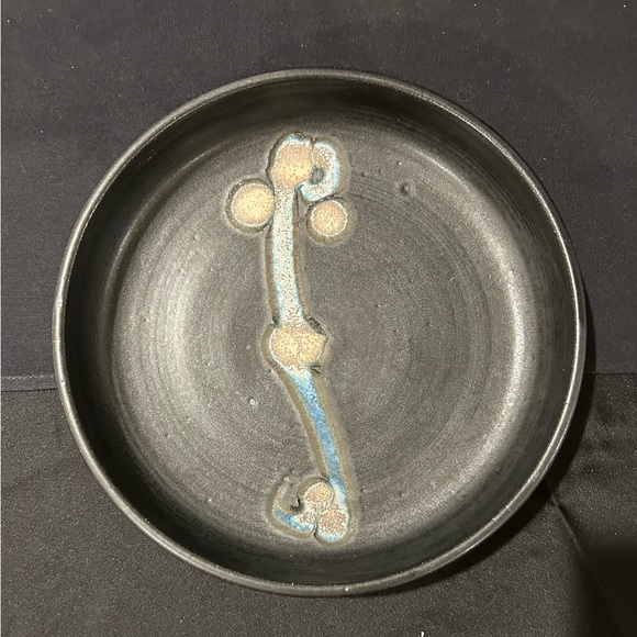 Kathleen LeSueur pottery 11.5” signed bowl. - Picture 5 of 8